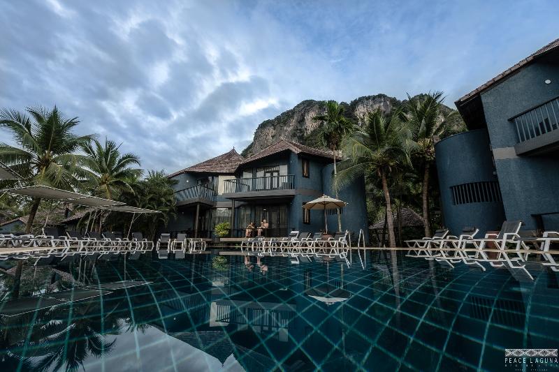 Peace Laguna Resort and Spa - Havuz