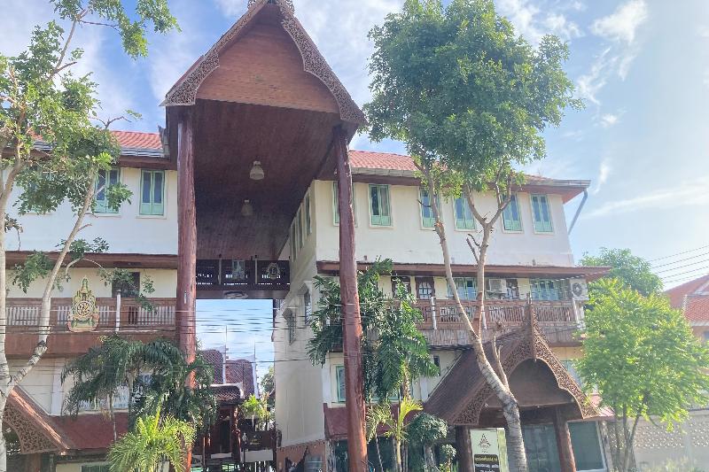 Ruenthai Ayutthaya Resort And Restaurant By Zuzu - Genel