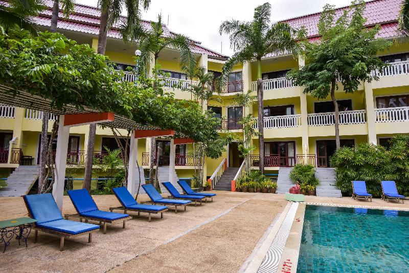 Capital O 406 Krabi Success Beach Resort - Havuz