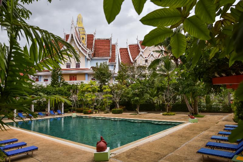 Capital O 406 Krabi Success Beach Resort - Havuz