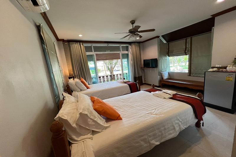 Baan Nam Pen Resort By Zuzu - Oda