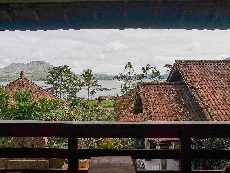 Baruna Lakeside View By Zuzu - Oda