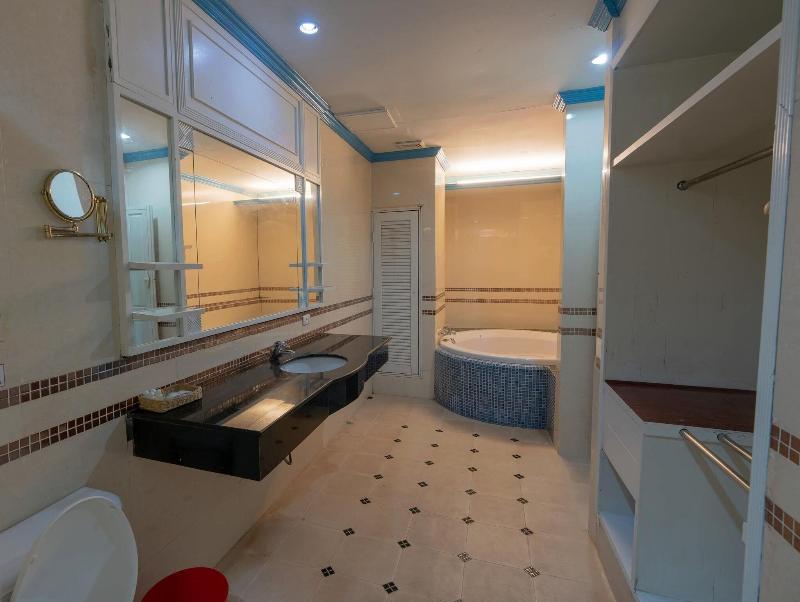 Aonang Ayodhaya Beach Resort & Spa - Oda