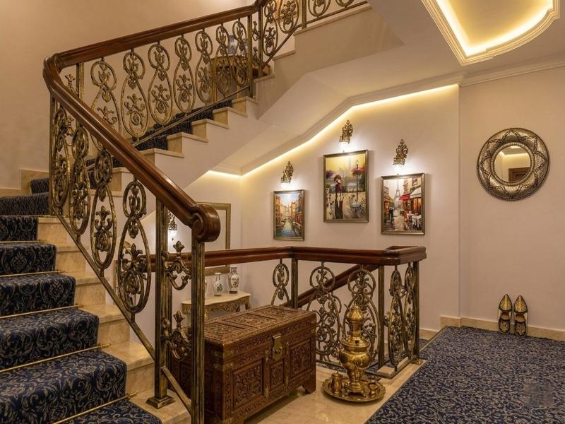 Seven Gates Hotel - Genel