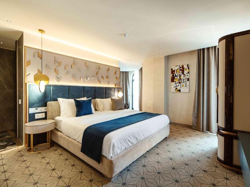 Seven Gates Hotel - Oda
