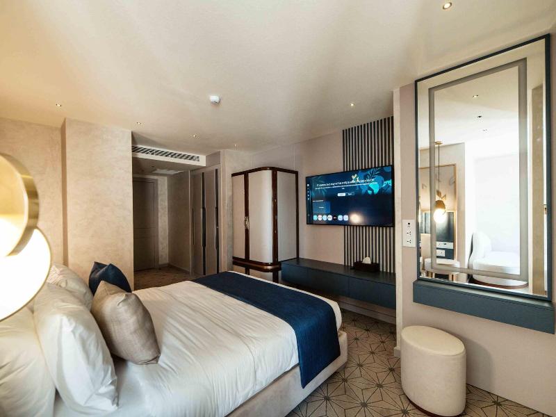 Seven Gates Hotel - Oda