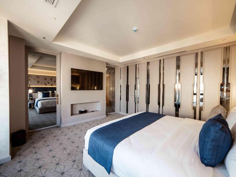 Seven Gates Hotel - Oda