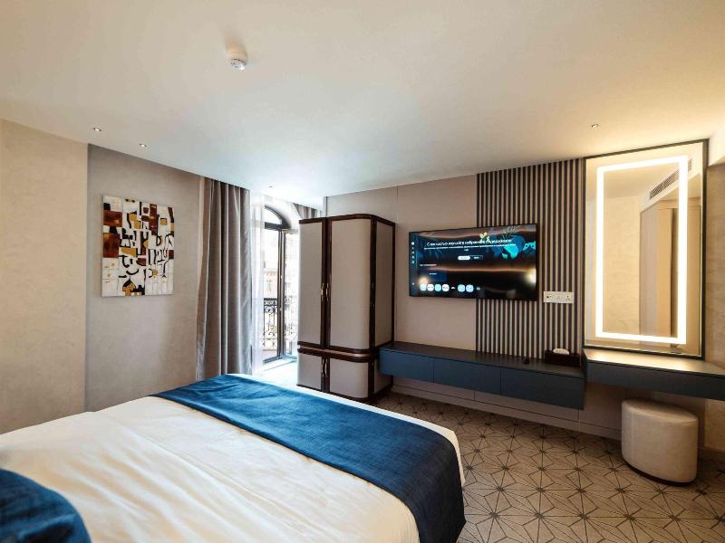 Seven Gates Hotel - Oda