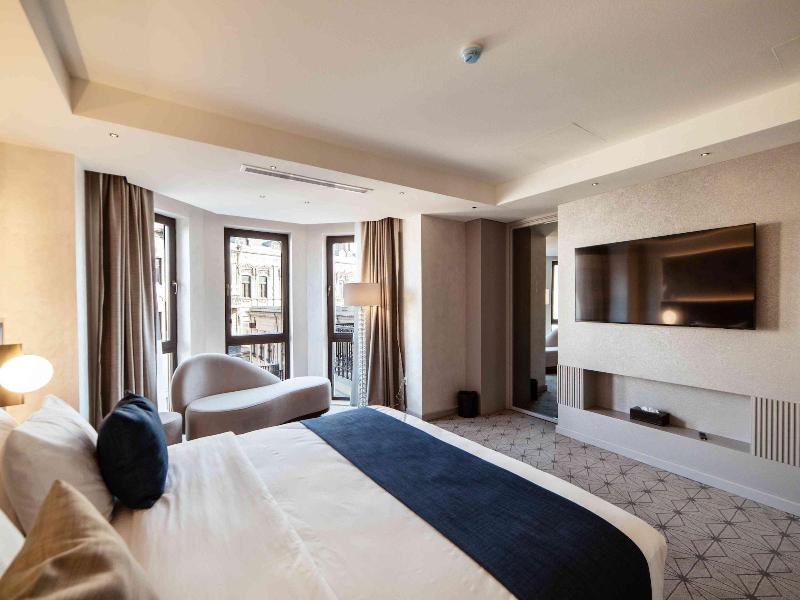 Seven Gates Hotel - Oda