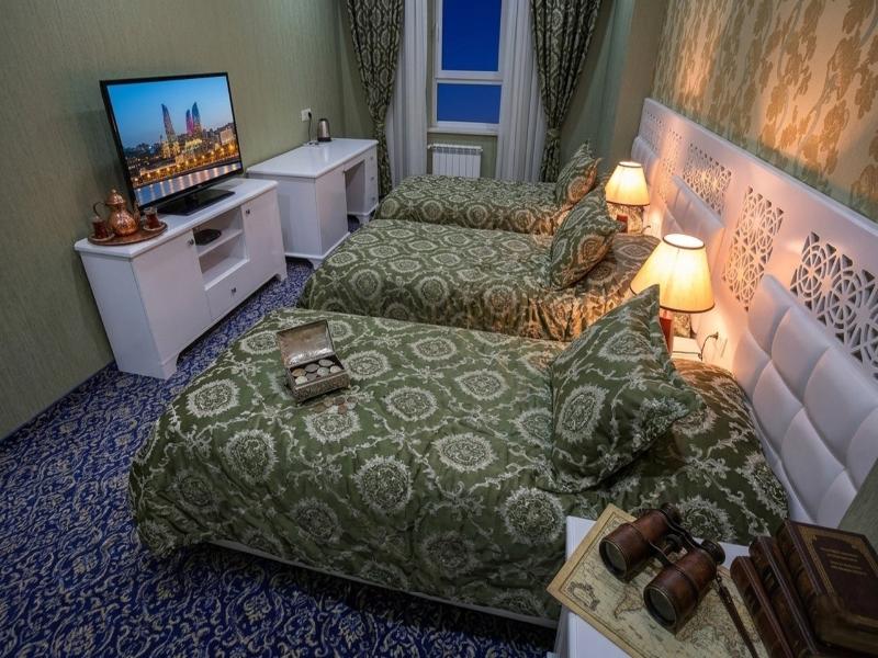 Seven Gates Hotel - Oda