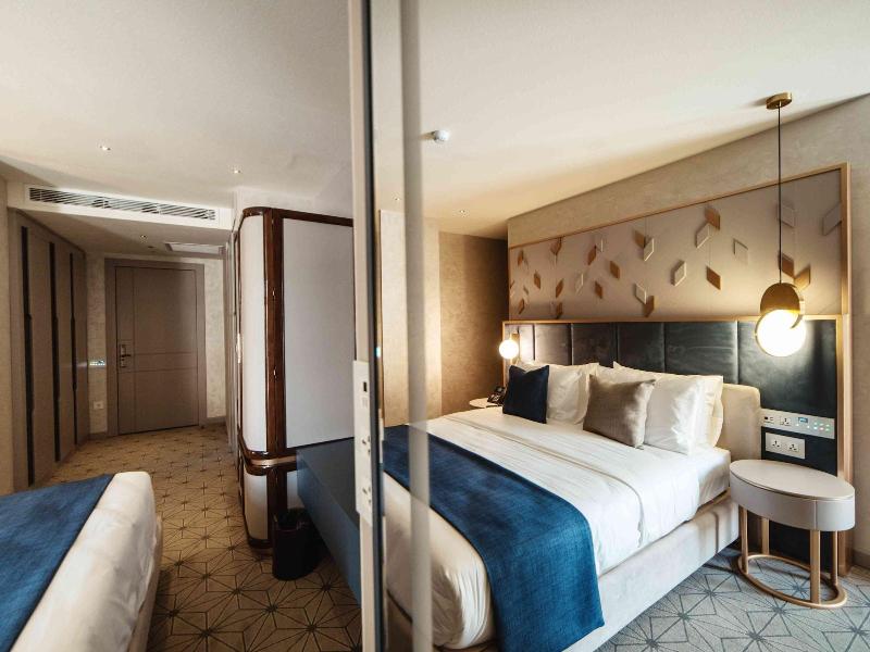 Seven Gates Hotel - Oda