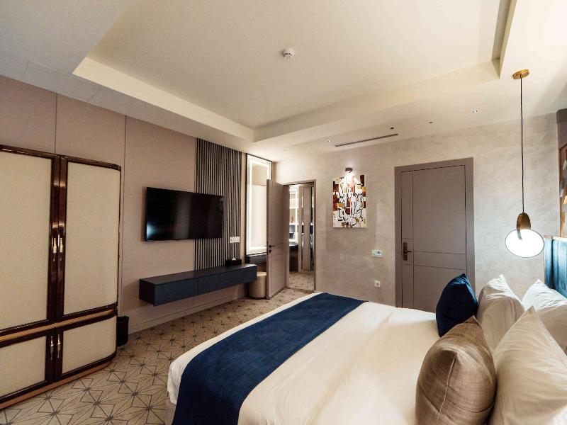 Seven Gates Hotel - Oda