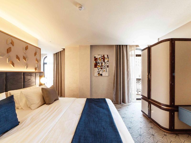 Seven Gates Hotel - Oda