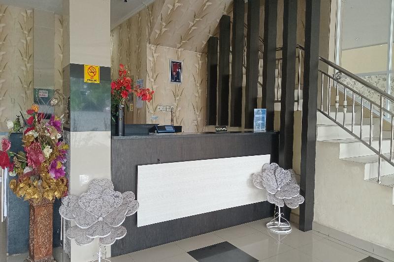 Minang Jaya Hotel Syariah By Zuzu - Lobi