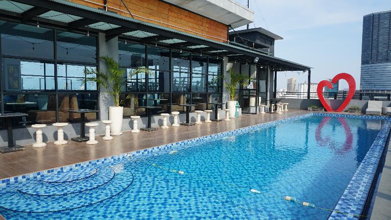 Surabaya River View Hotel - Bar