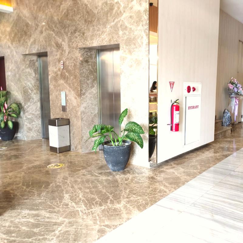 Surabaya River View Hotel - Lobi