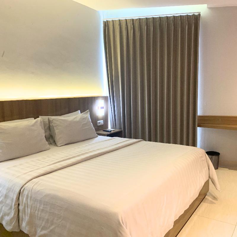 Surabaya River View Hotel - Oda