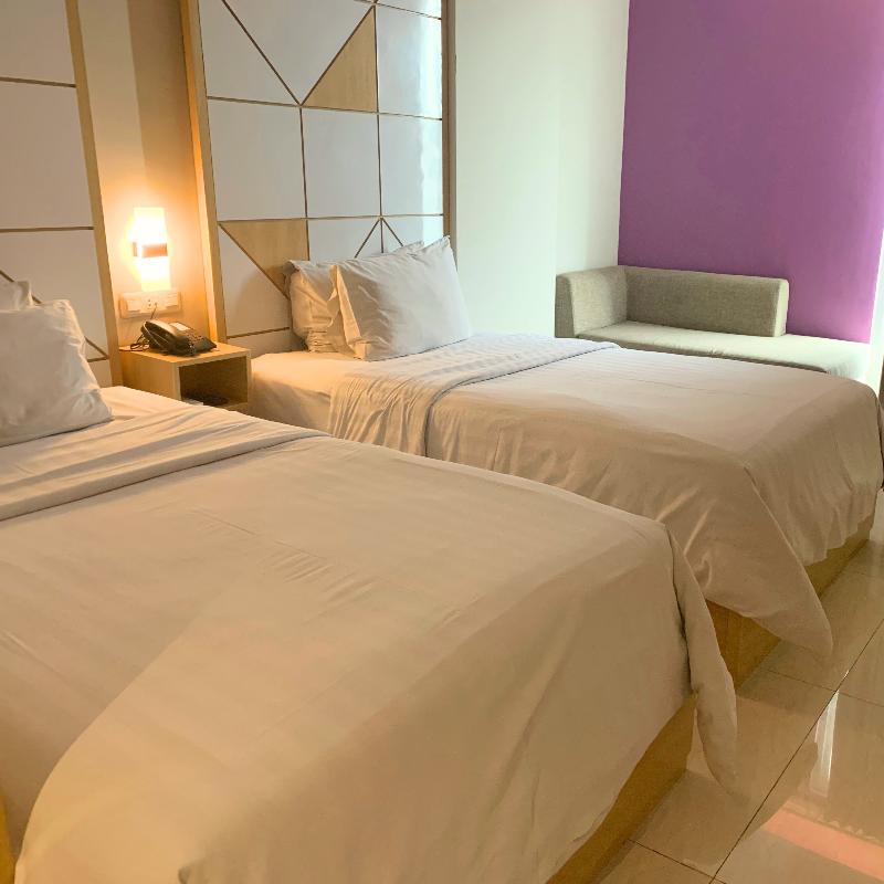 Surabaya River View Hotel - Oda