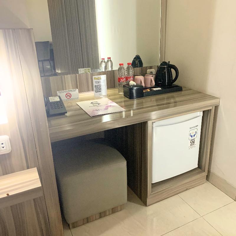 Surabaya River View Hotel - Oda