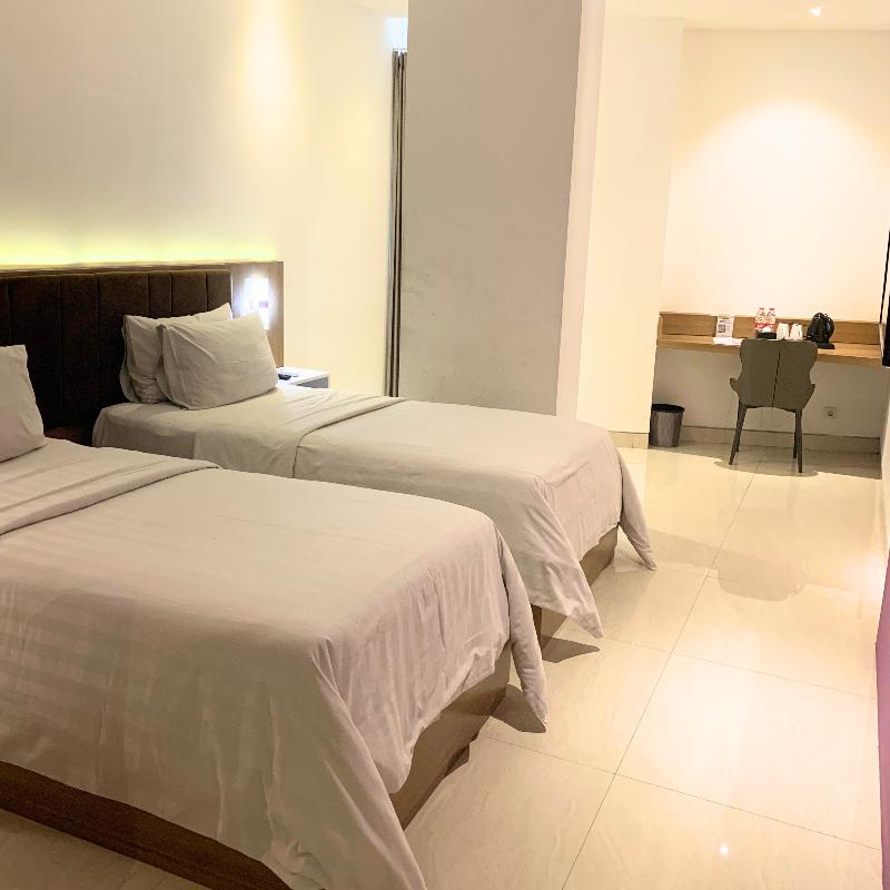 Surabaya River View Hotel - Oda