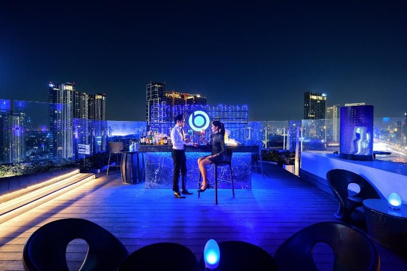 Centara Grand at Central Plaza Ladprao Bangkok - Bar