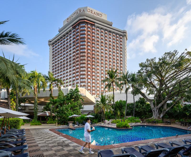 Centara Grand at Central Plaza Ladprao Bangkok - Havuz