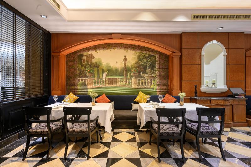 Centara Grand at Central Plaza Ladprao Bangkok - Restoran