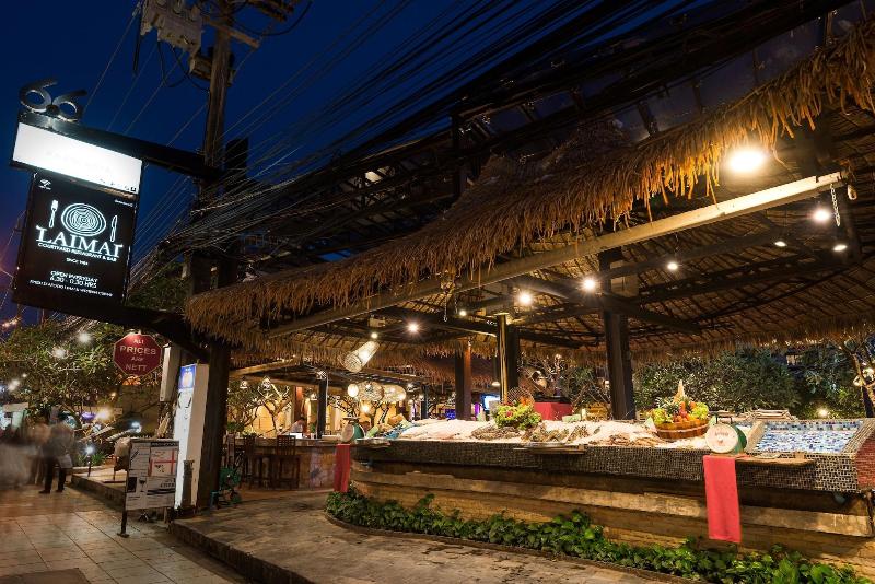 Baan Laimai Beach Resort - Restoran