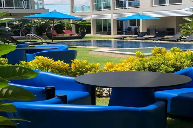 Surf & Sand Resort - Genel
