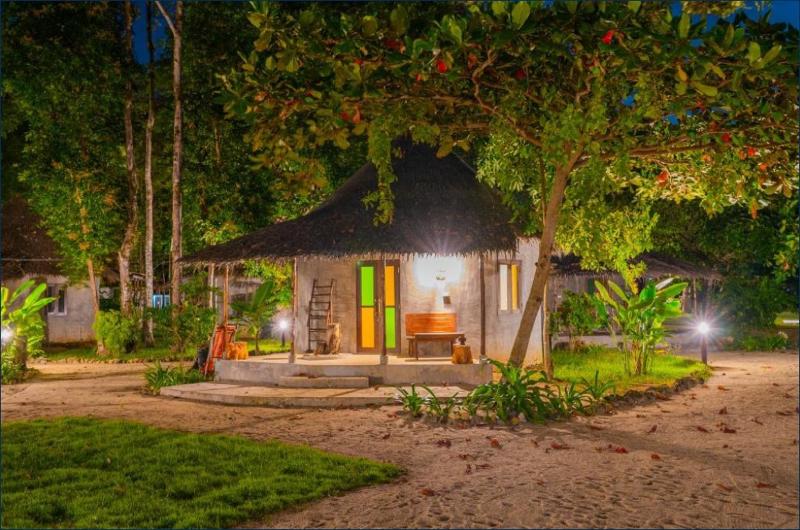 The Tropical Beach Resort - Genel