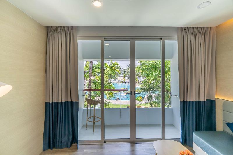 NH Boat Lagoon Phuket Resort - Oda