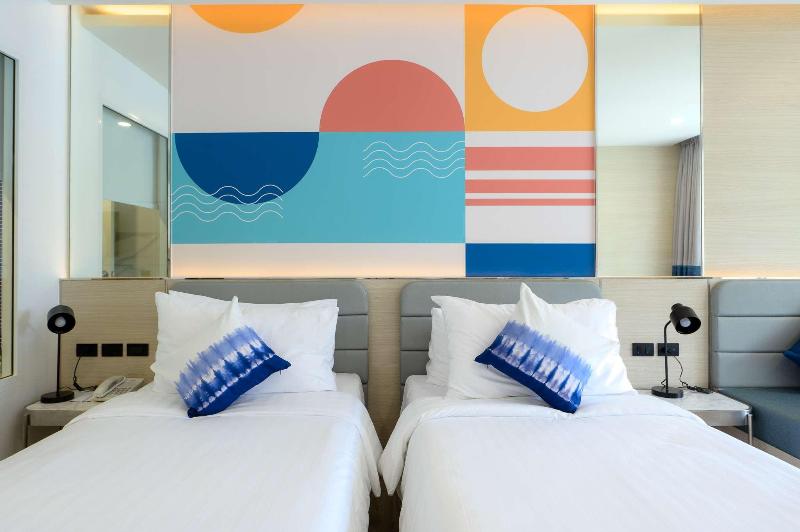 NH Boat Lagoon Phuket Resort - Oda