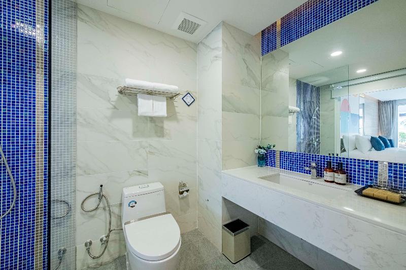 NH Boat Lagoon Phuket Resort - Oda
