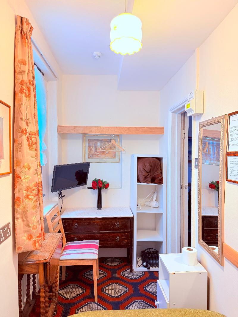 Albro House Hotel - Oda