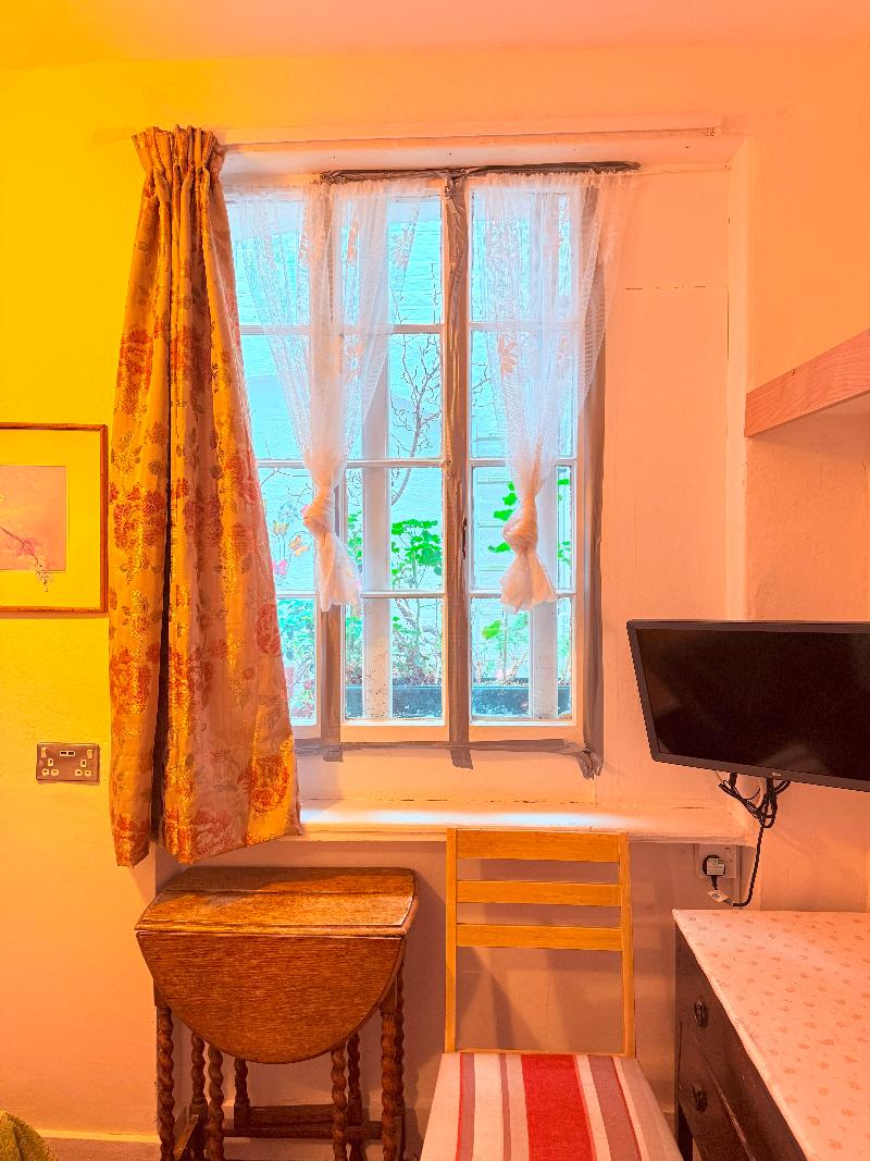 Albro House Hotel - Oda