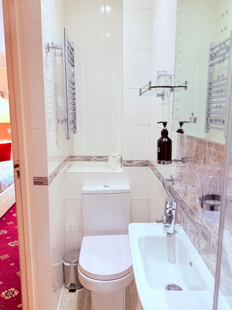 Albro House Hotel - Oda