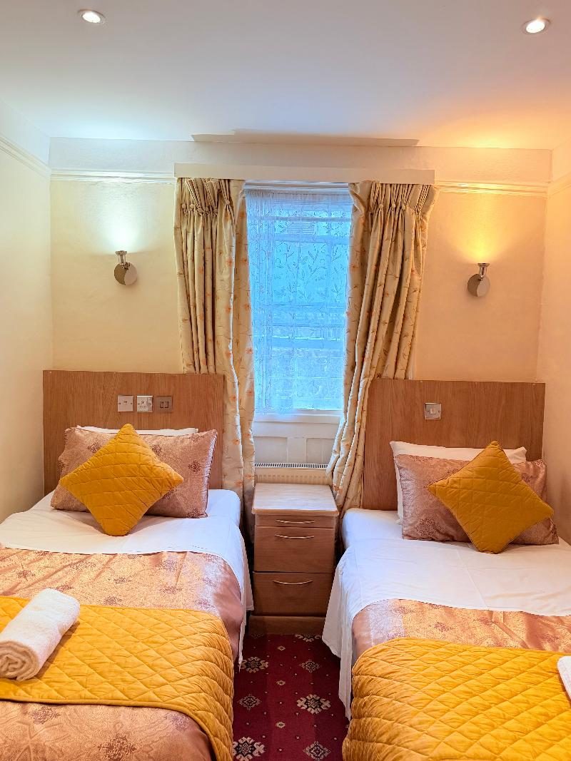 Albro House Hotel - Oda