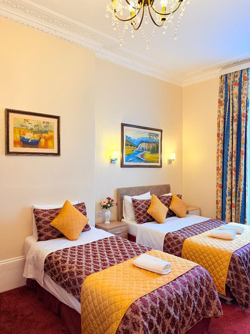 Albro House Hotel - Oda
