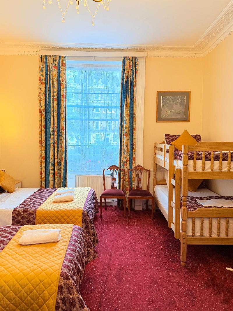 Albro House Hotel - Oda