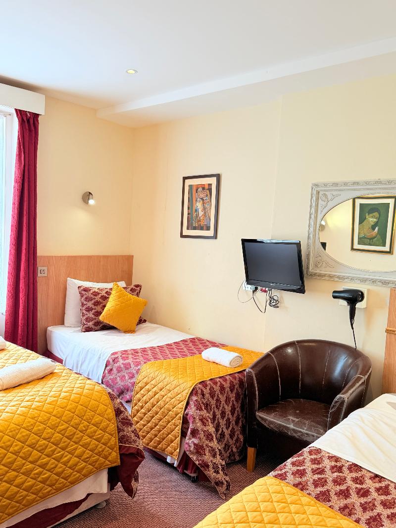 Albro House Hotel - Oda