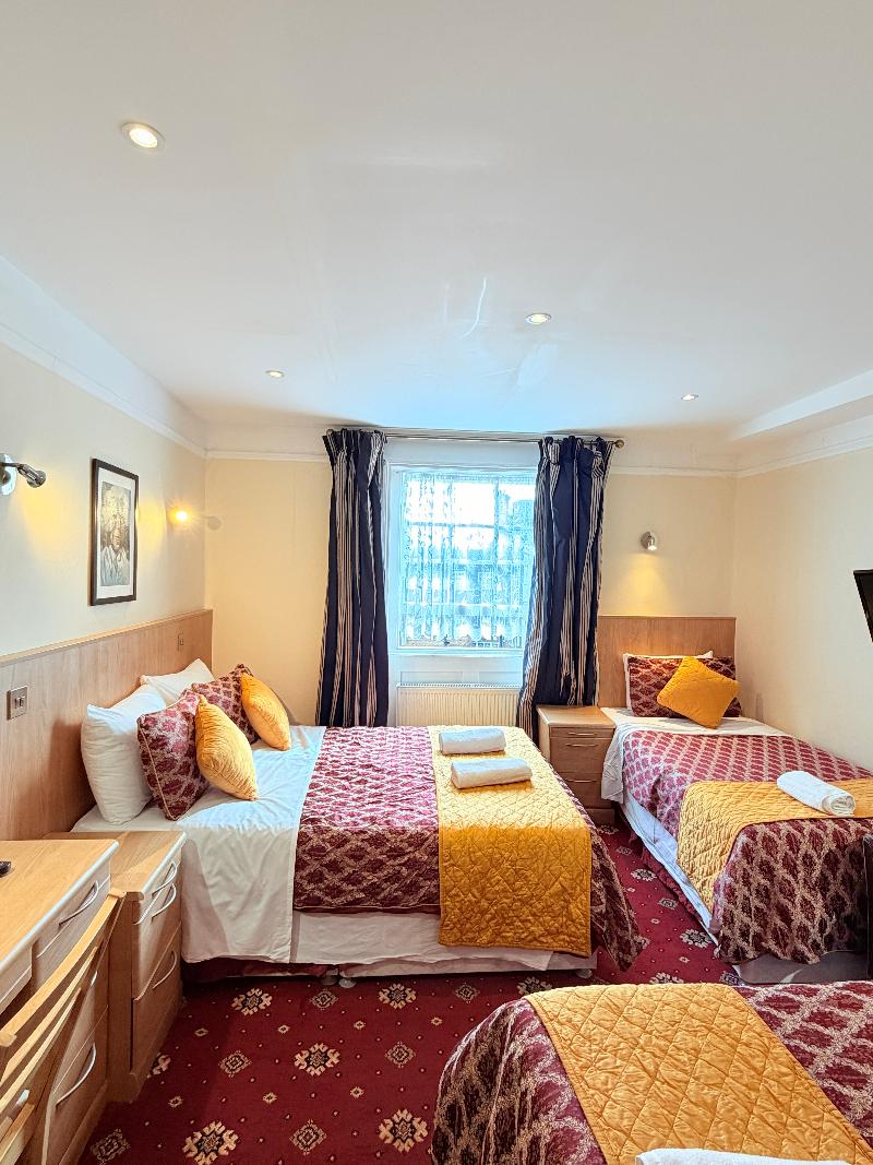 Albro House Hotel - Oda