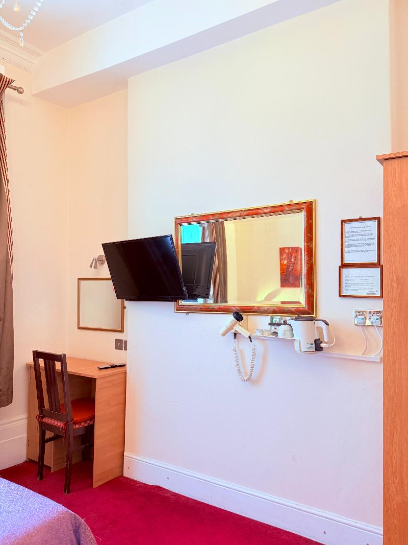 Albro House Hotel - Oda
