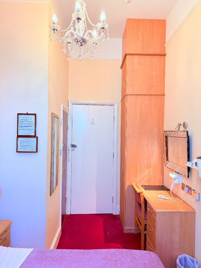 Albro House Hotel - Oda