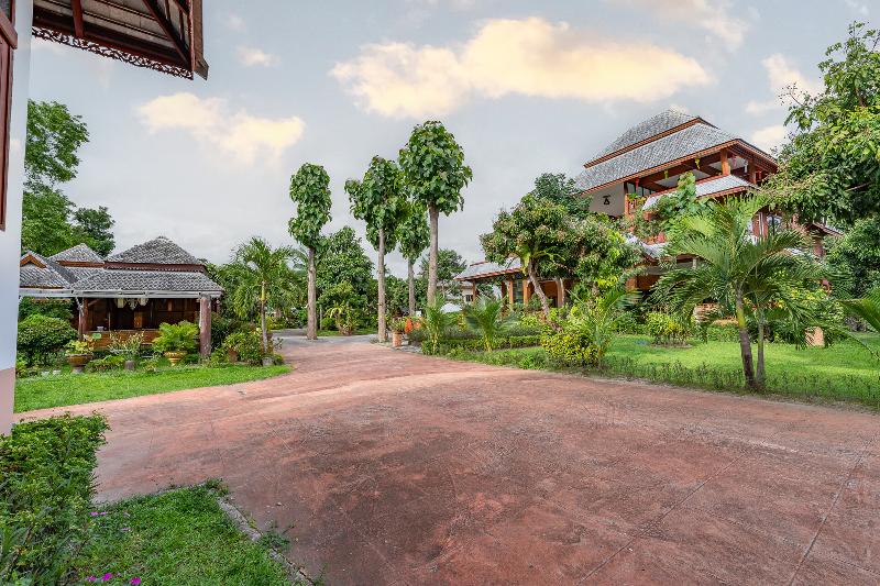 Romsak Lanna Resort By Zuzu - Genel