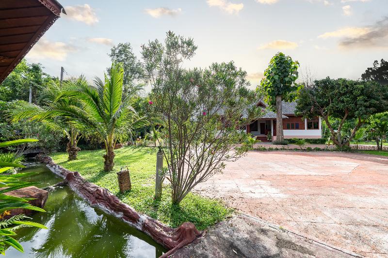 Romsak Lanna Resort By Zuzu - Genel