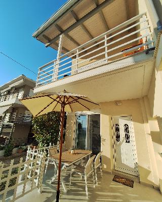 Luxury Apartments Kanali