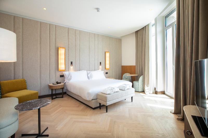Circle6 Rome - Oda
