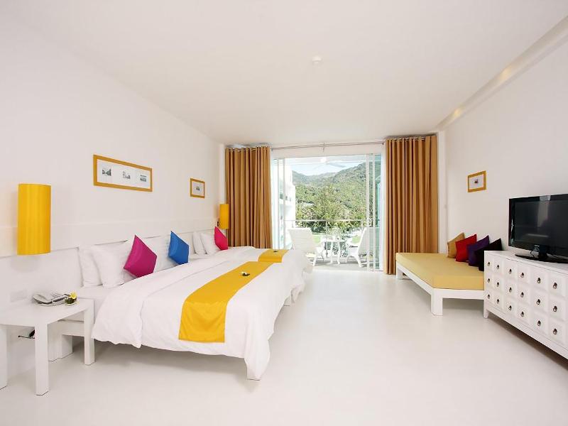 The Old Phuket Karon Beach Resort - Genel