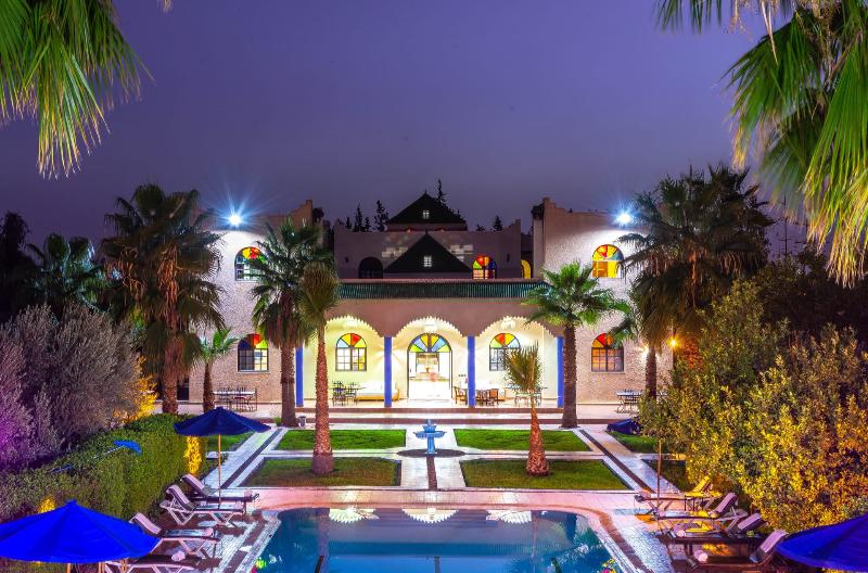 Riad Qodwa - Genel