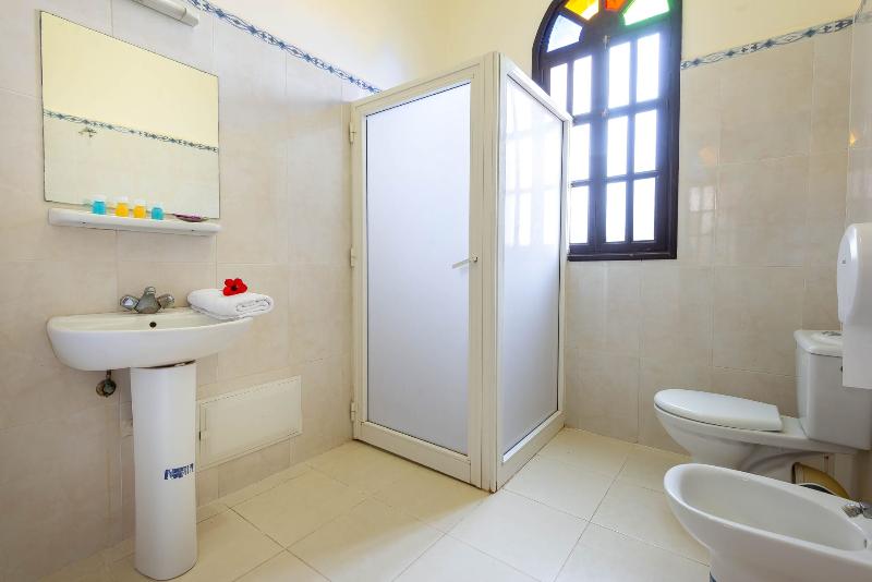 Riad Qodwa - Oda